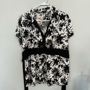Unknown Brand Black & White Floral Top Women's Plus Size 2X Short Sleeves